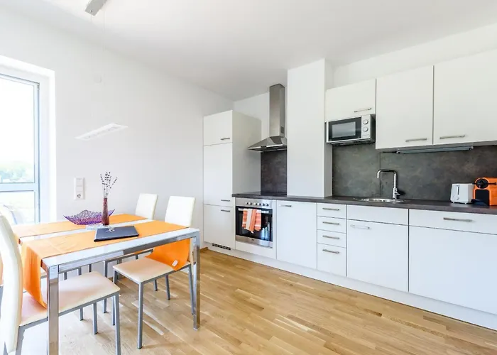 Apartament Stilvolles Fuer Sechs Personen By Interhome