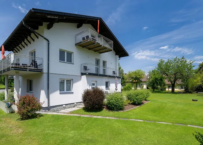 Stilvolles Fuer Sechs Personen By Interhome *